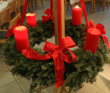 Adventskranz EB Köln (c) Robert Boecker