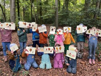Herbstwald mit allen Sinnen erleben